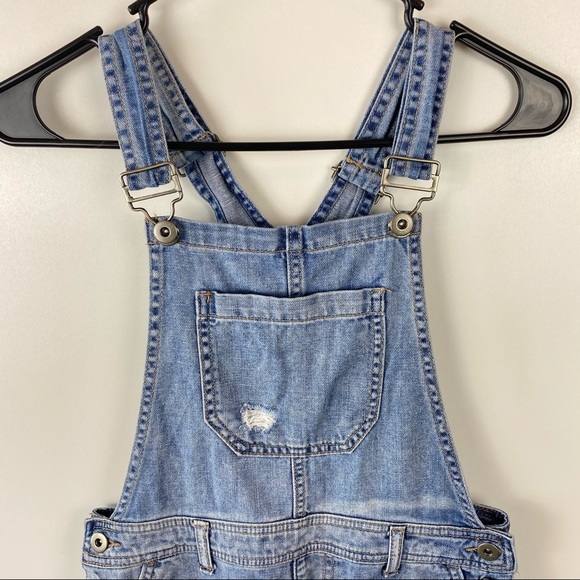 F21 Premium Distressed Denim Overall Shorts - Picture 5 of 9